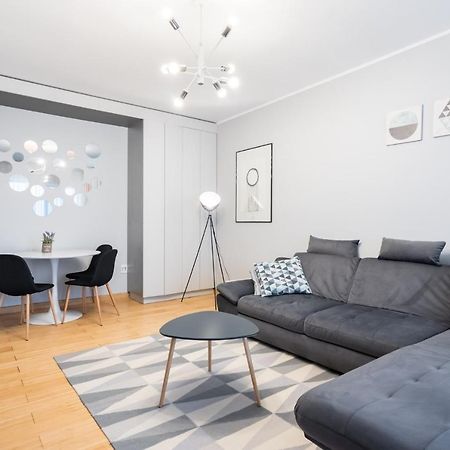 Happy Bubble I Timpuri Noi 1Br Apt 4 Ppl 부쿠레슈티 외부 사진