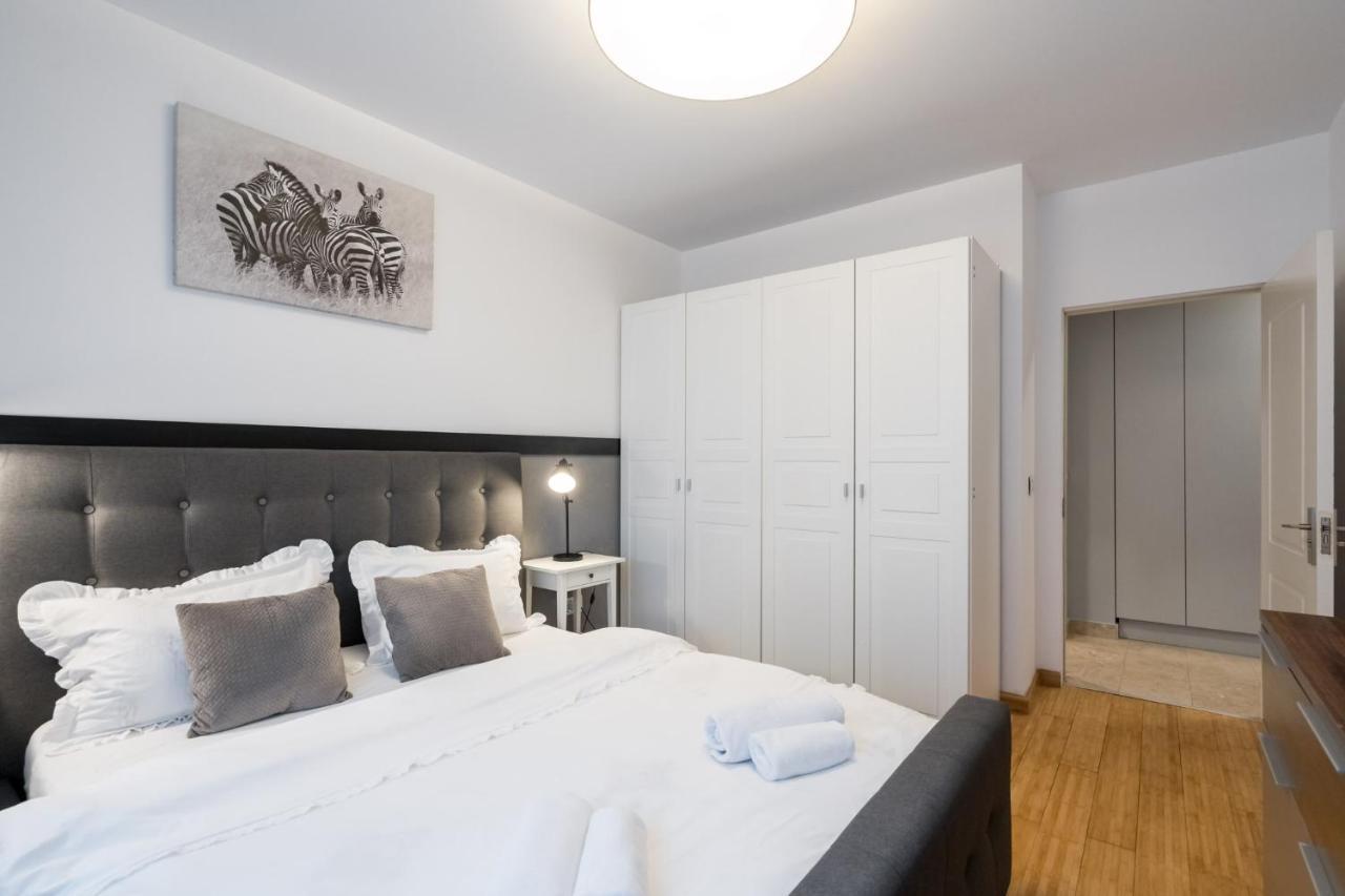 Happy Bubble I Timpuri Noi 1Br Apt 4 Ppl 부쿠레슈티 외부 사진
