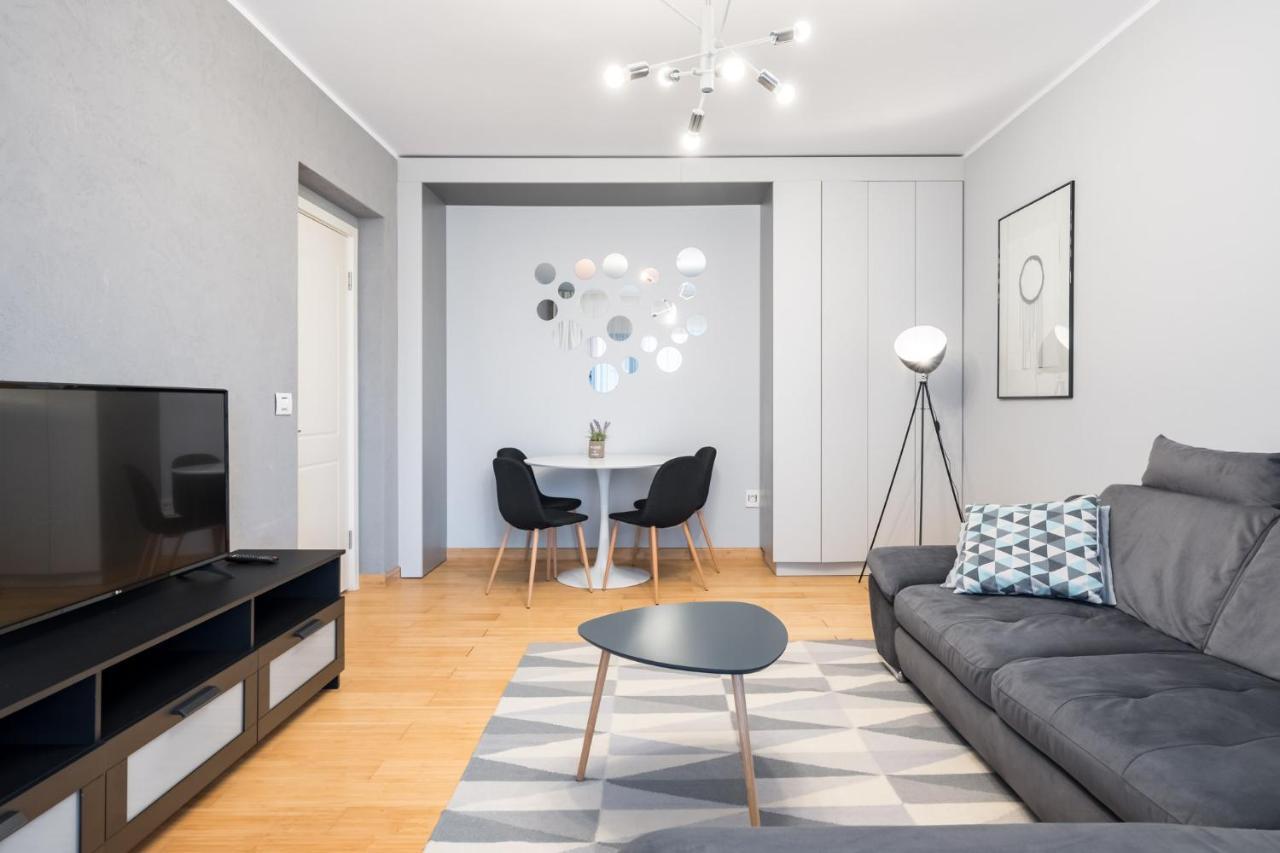 Happy Bubble I Timpuri Noi 1Br Apt 4 Ppl 부쿠레슈티 외부 사진