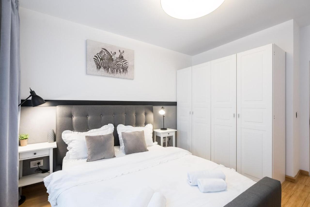 Happy Bubble I Timpuri Noi 1Br Apt 4 Ppl 부쿠레슈티 외부 사진
