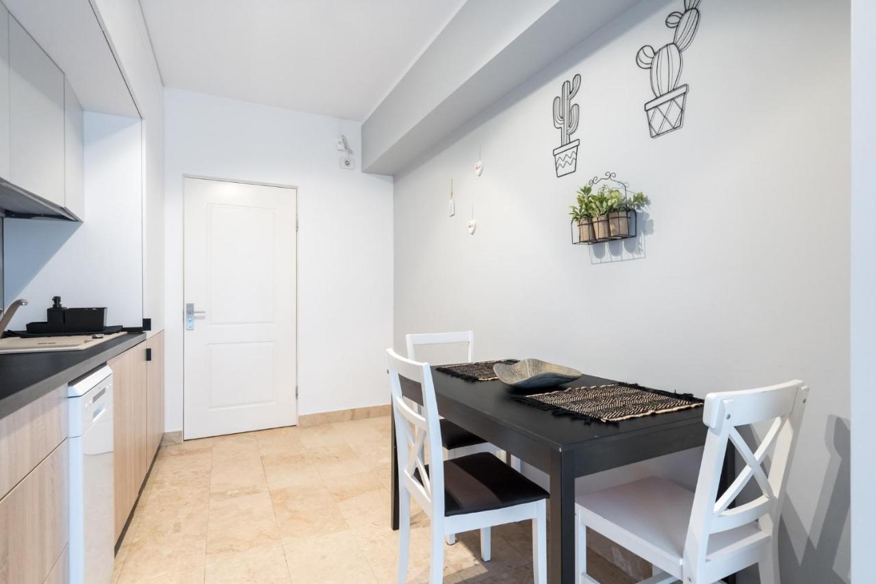 Happy Bubble I Timpuri Noi 1Br Apt 4 Ppl 부쿠레슈티 외부 사진